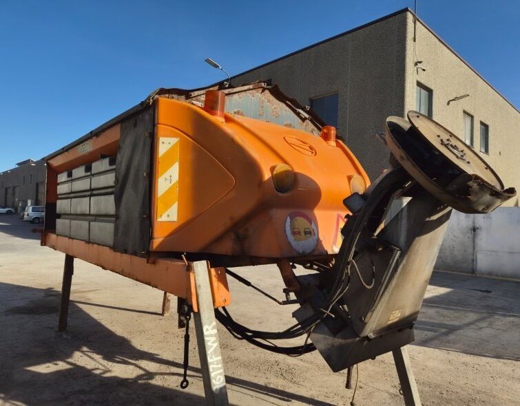 - GILETTA BRINE SALT SHAKER HF6040ID